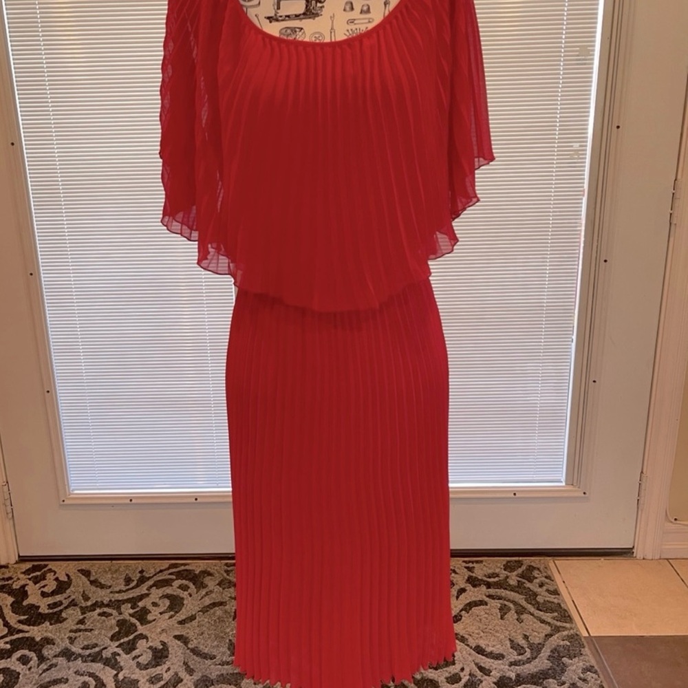 Beautiful 🌹Allen B Elegant Red Pleated Dress